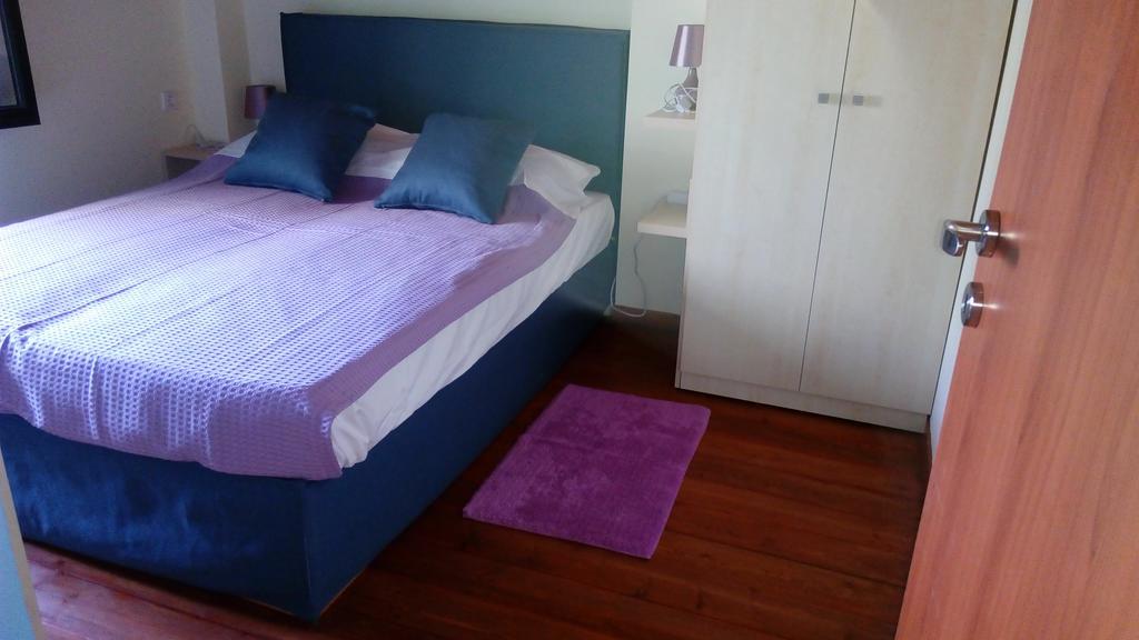 Xi Beach Villa Emmanouela מראה חיצוני תמונה