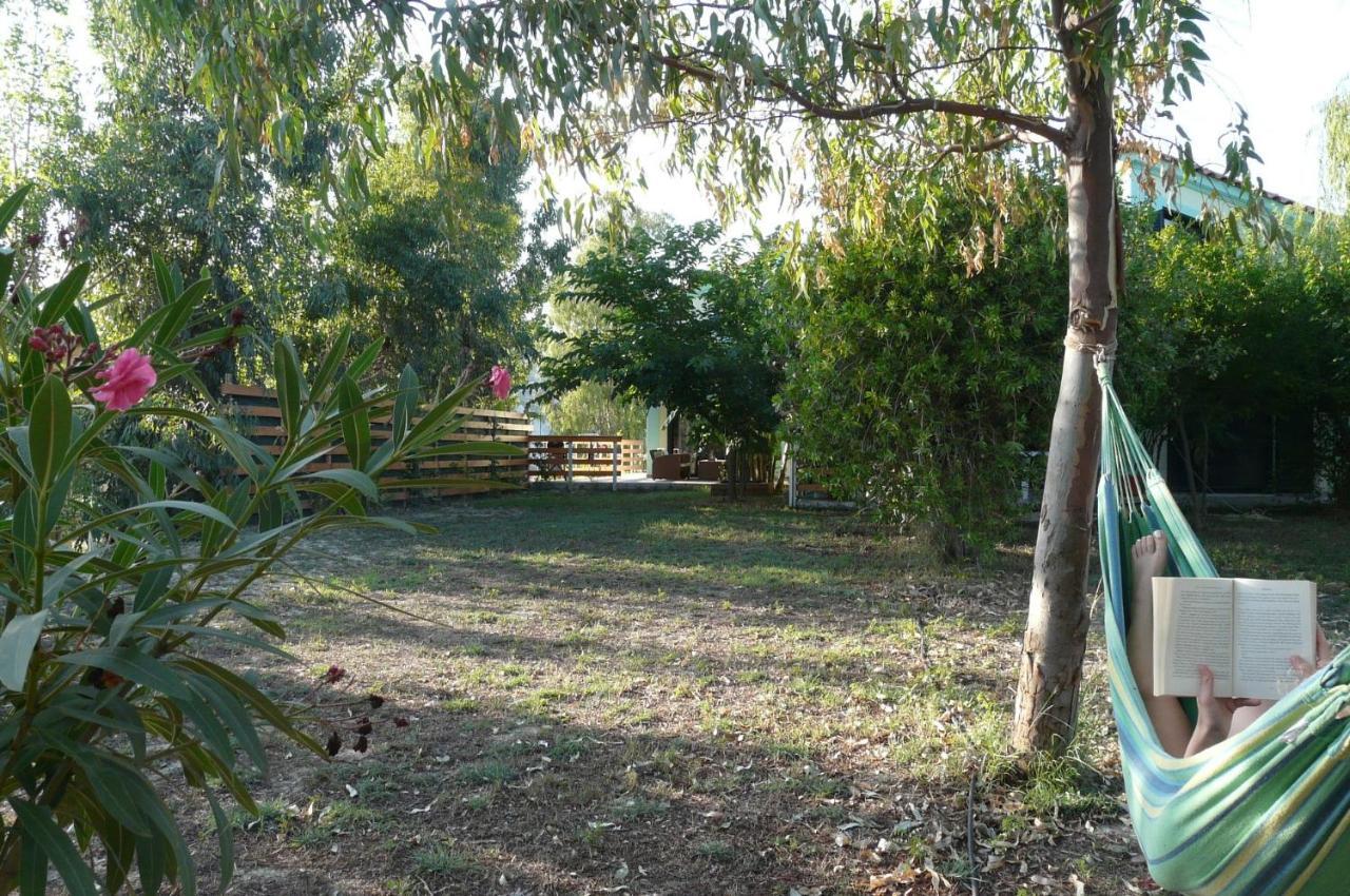 Xi Beach Villa Emmanouela מראה חיצוני תמונה